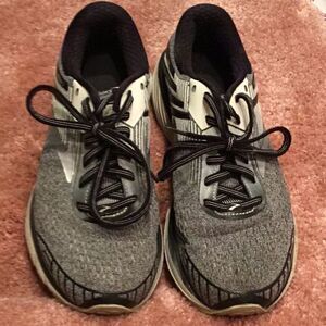 Brooks Adrenaline GTS 18